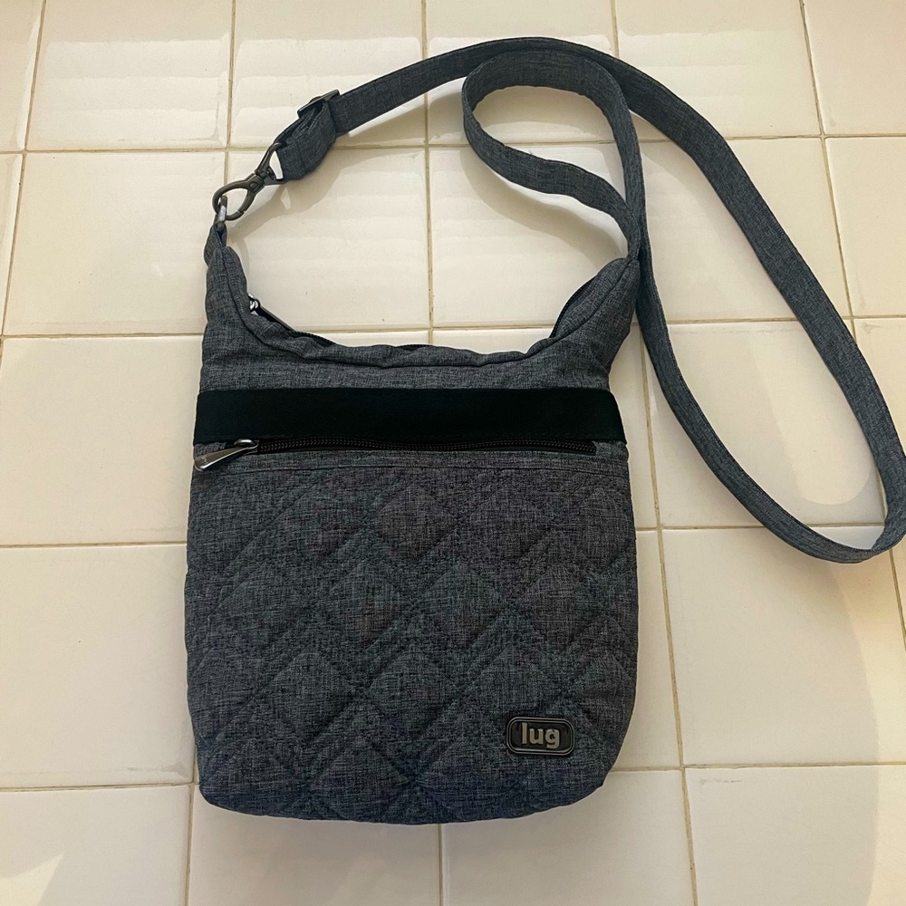 Lug Skipper Crossbody